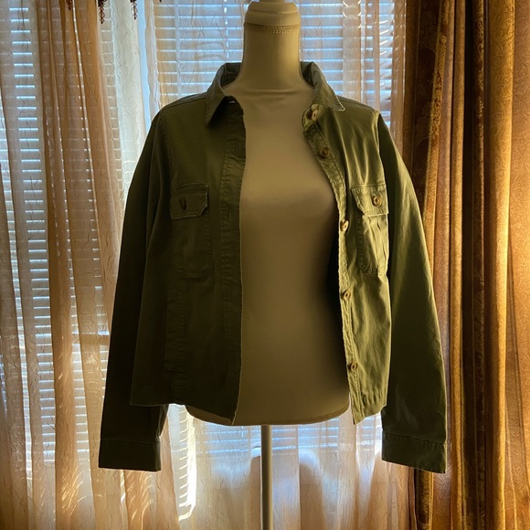 ❣️SALE❣️ Army Green Jacket - Picture 3 of 8